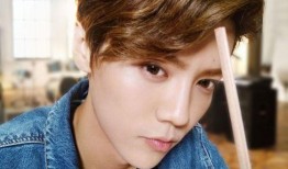 最新爆料鹿晗,神秘女友身份引网友热议